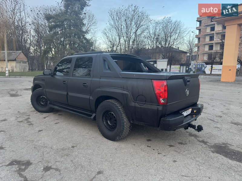 Пикап Cadillac Escalade 2002 в Ивано-Франковске