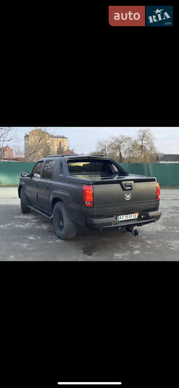 Пикап Cadillac Escalade 2002 в Ивано-Франковске