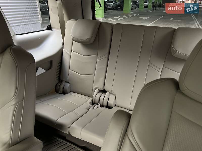 Внедорожник / Кроссовер Cadillac Escalade 2016 в Киеве