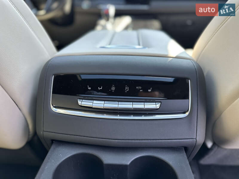 Внедорожник / Кроссовер Cadillac Escalade 2023 в Киеве фото 39 Внедорожник / Кроссовер Cadillac Escalade 2023 в Киеве