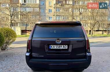 Внедорожник / Кроссовер Cadillac Escalade 2014 в 
