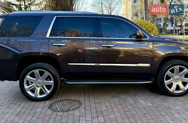 Внедорожник / Кроссовер Cadillac Escalade 2014 в 