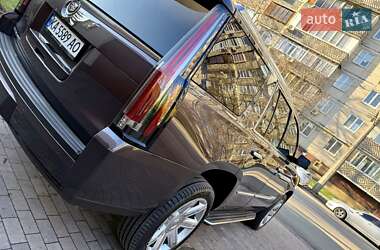 Внедорожник / Кроссовер Cadillac Escalade 2014 в 