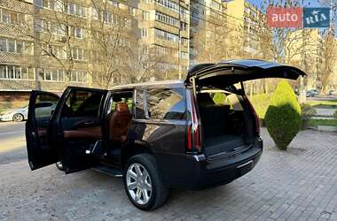 Внедорожник / Кроссовер Cadillac Escalade 2014 в 