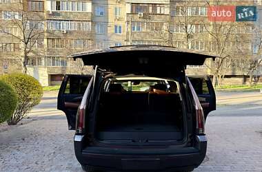 Внедорожник / Кроссовер Cadillac Escalade 2014 в 