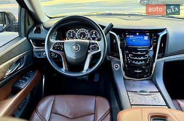 Внедорожник / Кроссовер Cadillac Escalade 2014 в 