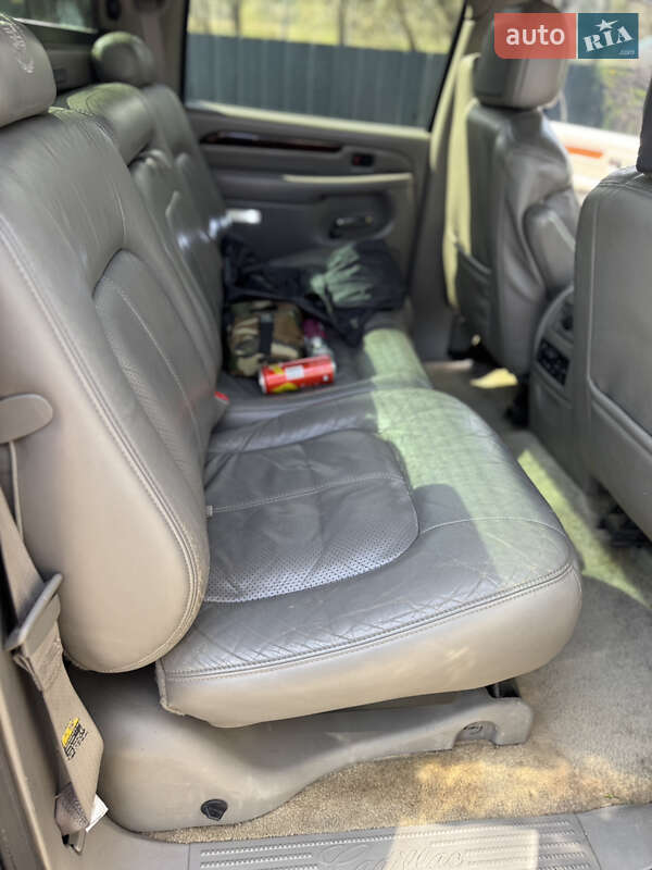 Пикап Cadillac Escalade 2002 в Ивано-Франковске