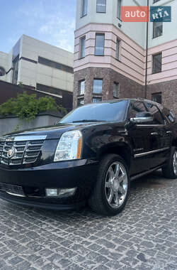 Позашляховик / Кросовер Cadillac Escalade 2008 в 