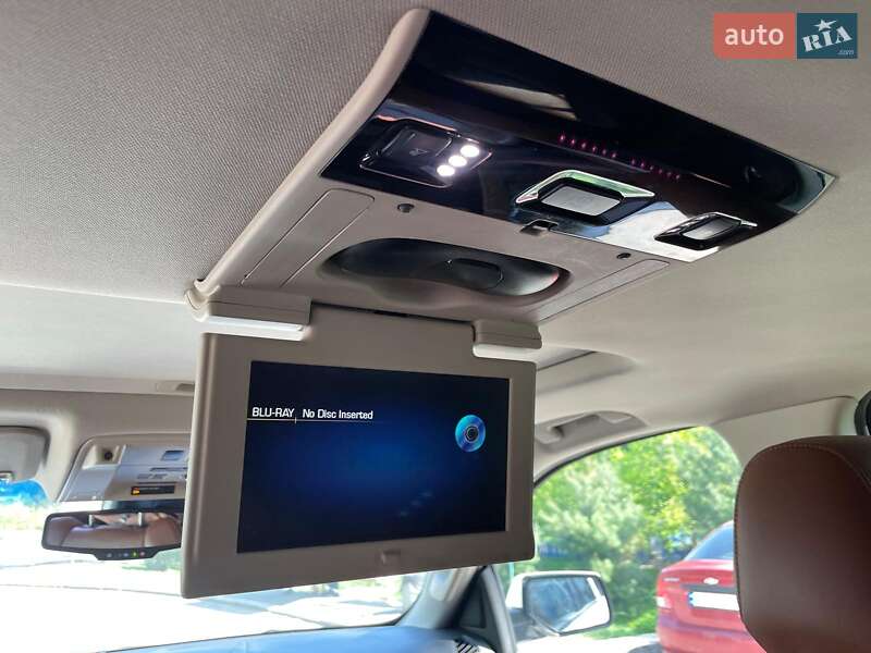 Внедорожник / Кроссовер Cadillac Escalade 2014 в Киеве