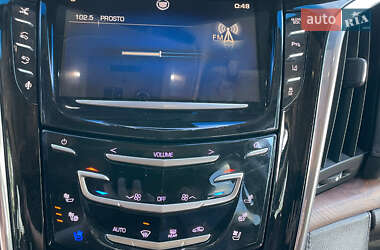 Внедорожник / Кроссовер Cadillac Escalade 2014 в 