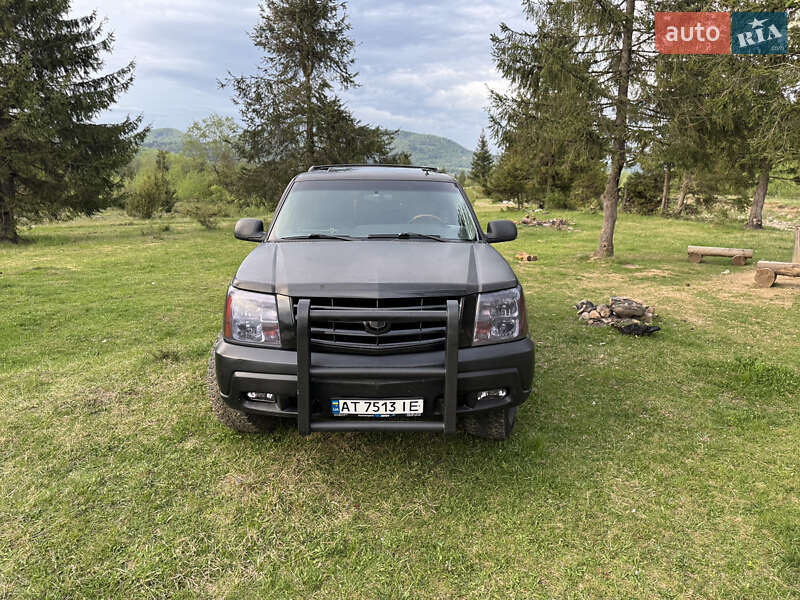 Пикап Cadillac Escalade 2002 в Ивано-Франковске