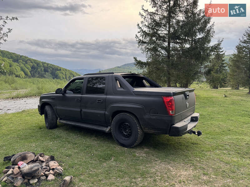 Пикап Cadillac Escalade 2002 в Ивано-Франковске