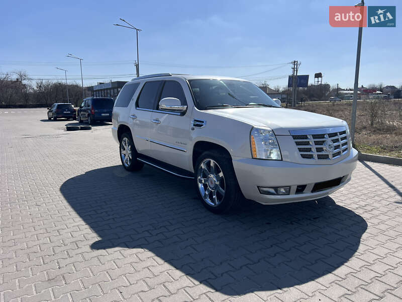 Внедорожник / Кроссовер Cadillac Escalade 2011 в Киеве