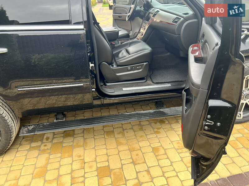 Внедорожник / Кроссовер Cadillac Escalade 2008 в Киеве