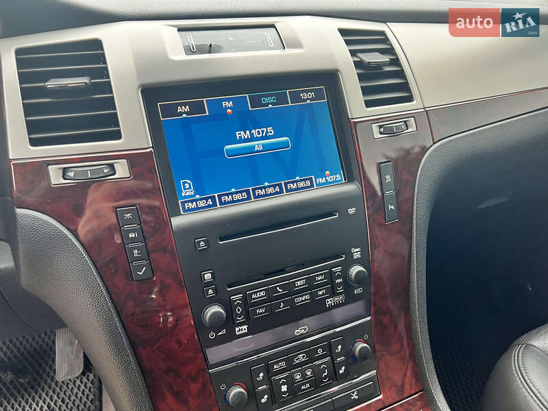 Внедорожник / Кроссовер Cadillac Escalade 2008 в Киеве