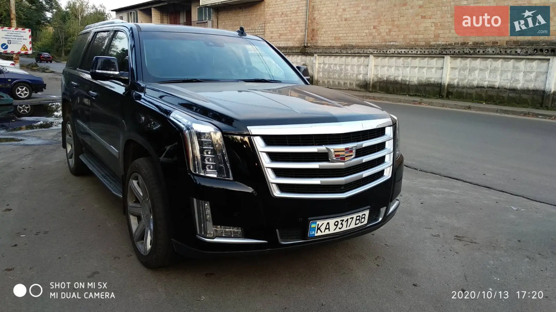 2017 Cadillac Escalade - фото 1