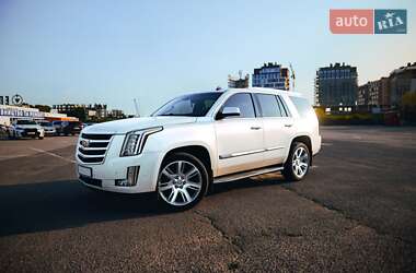 Внедорожник / Кроссовер Cadillac Escalade 2014 в 