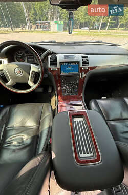 Внедорожник / Кроссовер Cadillac Escalade 2007 в 