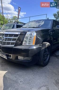 Внедорожник / Кроссовер Cadillac Escalade 2011 в Львове