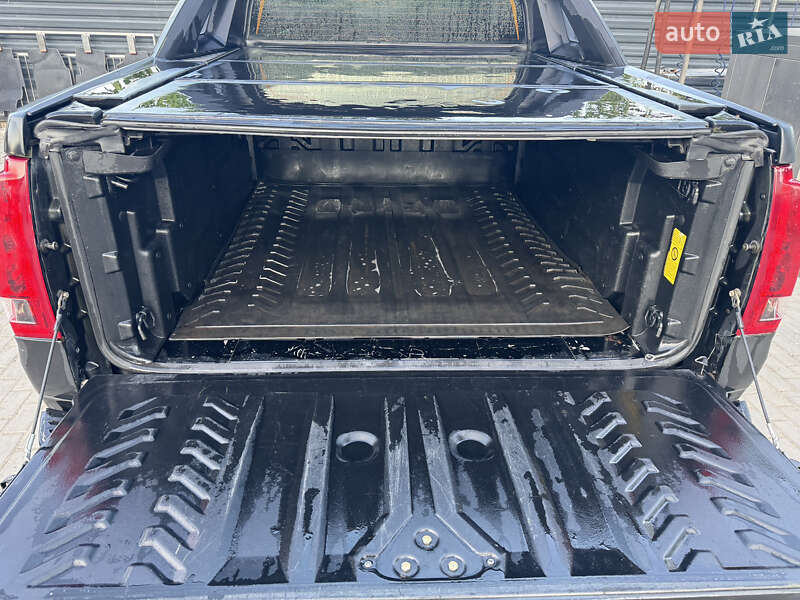 Пикап Cadillac Escalade 2002 в Ивано-Франковске