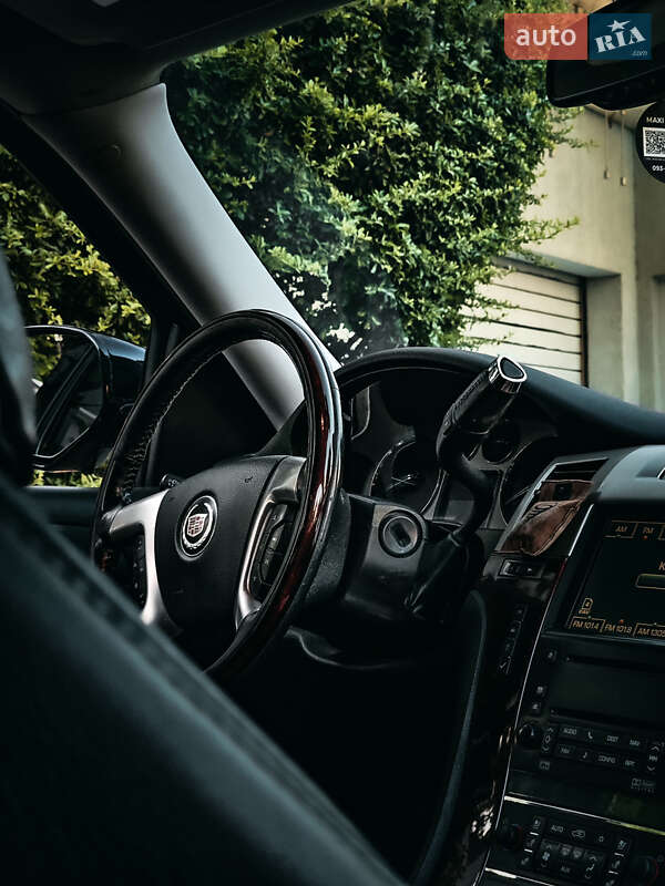 Внедорожник / Кроссовер Cadillac Escalade 2007 в Одессе фото 4 Внедорожник / Кроссовер Cadillac Escalade 2007 в Одессе