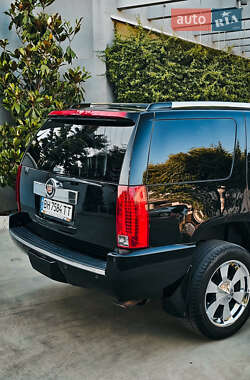 Внедорожник / Кроссовер Cadillac Escalade 2007 в 