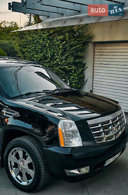Внедорожник / Кроссовер Cadillac Escalade 2007 в 