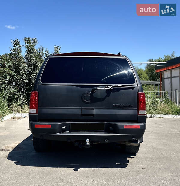 Внедорожник / Кроссовер Cadillac Escalade 2001 в Киеве
