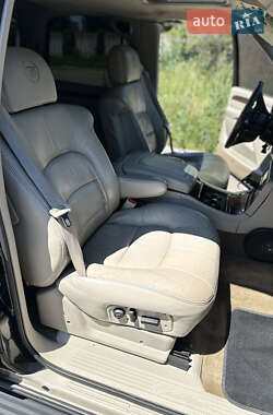 Внедорожник / Кроссовер Cadillac Escalade 2001 в 