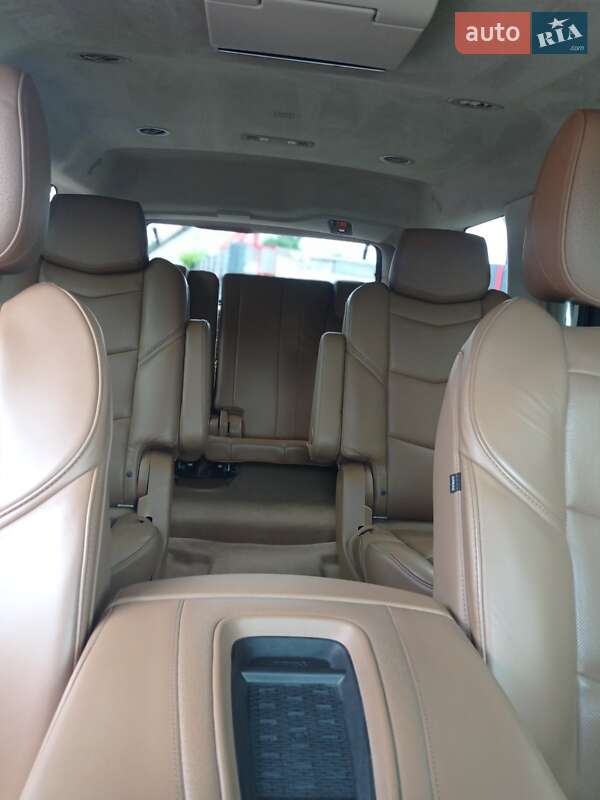 Позашляховик / Кросовер Cadillac Escalade 2016 в Чернігові фото 26 Позашляховик / Кросовер Cadillac Escalade 2016 в Чернігові