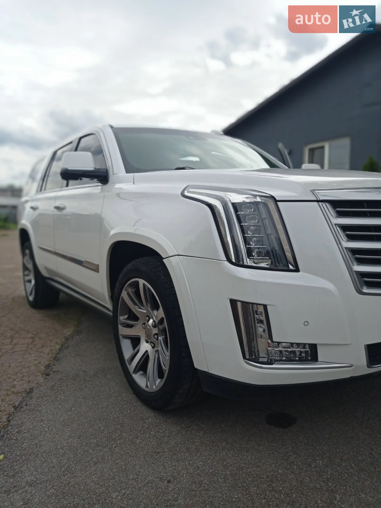 2016 Cadillac Escalade - мініатюра 8