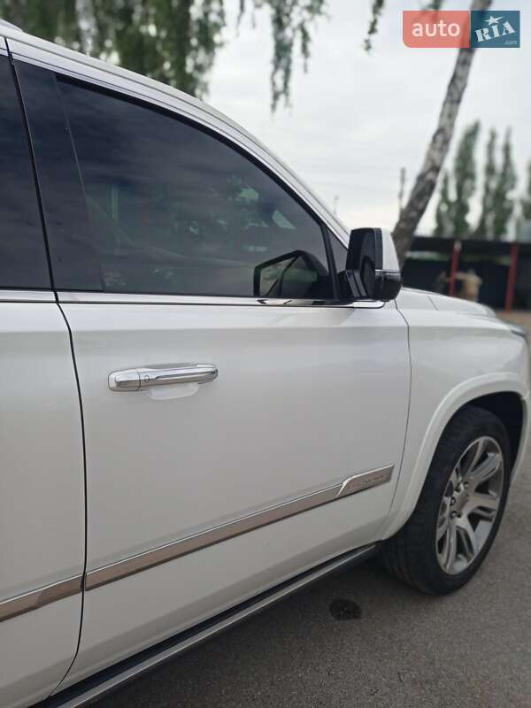 Позашляховик / Кросовер Cadillac Escalade 2016 в Чернігові фото 10 Позашляховик / Кросовер Cadillac Escalade 2016 в Чернігові