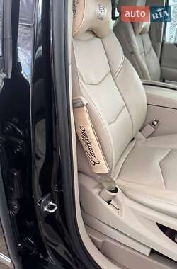 Внедорожник / Кроссовер Cadillac Escalade 2014 в 