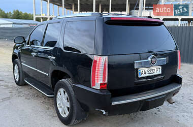 Внедорожник / Кроссовер Cadillac Escalade 2006 в 