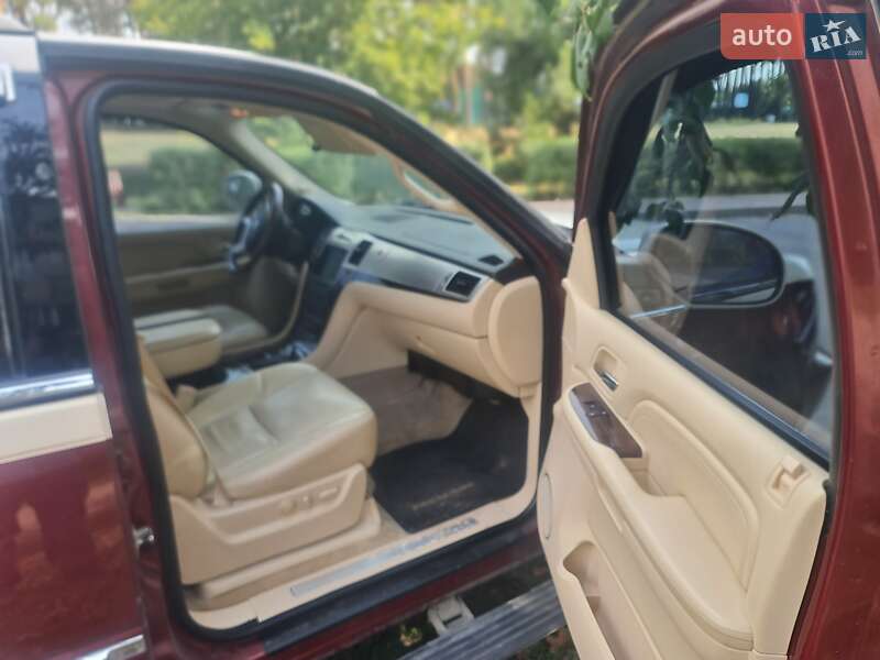 Позашляховик / Кросовер Cadillac Escalade 2008 в Києві