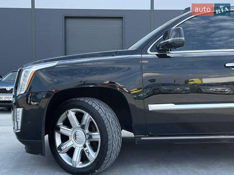 Внедорожник / Кроссовер Cadillac Escalade 2017 в Львове