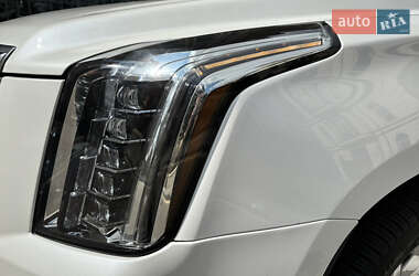 Внедорожник / Кроссовер Cadillac Escalade 2018 в 