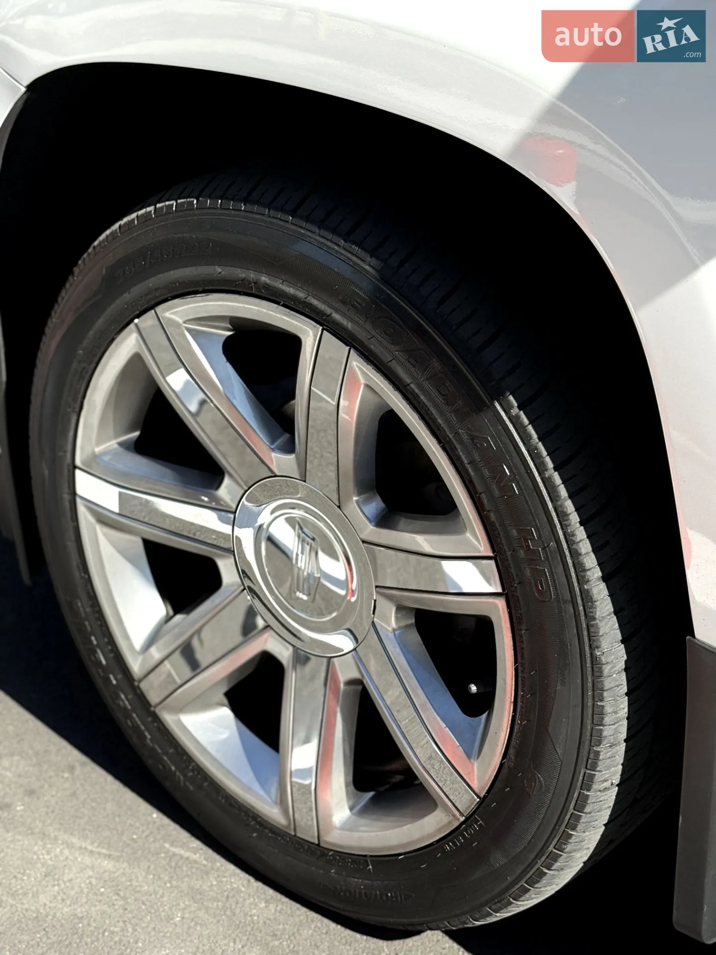 2017 Cadillac Escalade - мініатюра 2