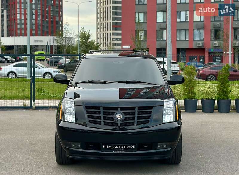 Позашляховик / Кросовер Cadillac Escalade 2007 в Києві