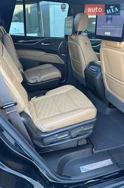 Внедорожник / Кроссовер Cadillac Escalade 2022 в 