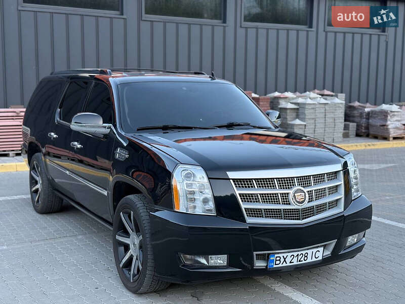 Внедорожник / Кроссовер Cadillac Escalade 2013 в Сколе