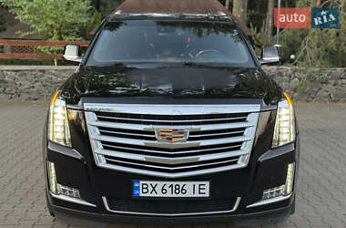 Внедорожник / Кроссовер Cadillac Escalade 2016 в 
