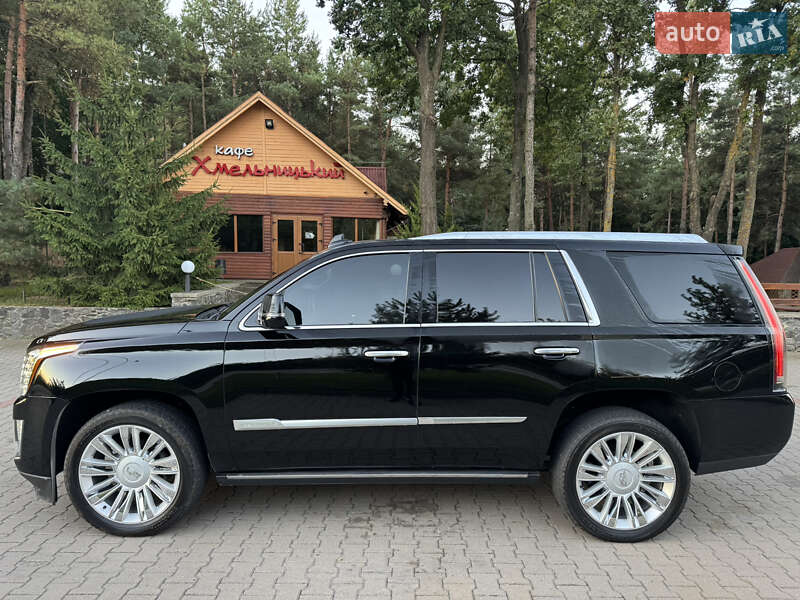 Внедорожник / Кроссовер Cadillac Escalade 2016 в Хмельницком