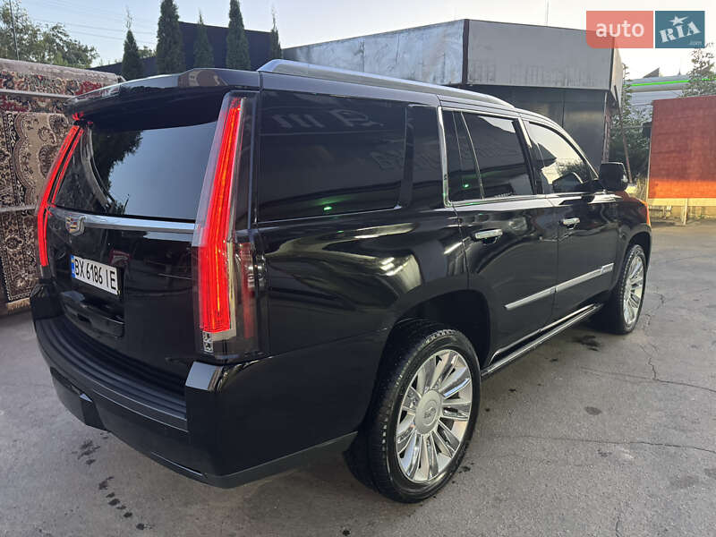 Внедорожник / Кроссовер Cadillac Escalade 2016 в Хмельницком