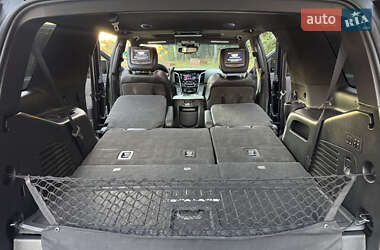 Внедорожник / Кроссовер Cadillac Escalade 2016 в 