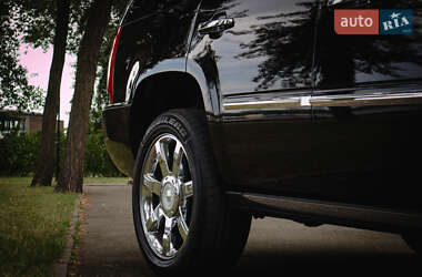 Позашляховик / Кросовер Cadillac Escalade 2008 в 