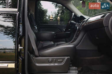 Позашляховик / Кросовер Cadillac Escalade 2008 в 