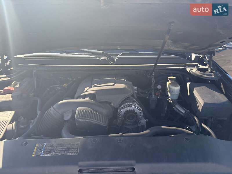 Внедорожник / Кроссовер Cadillac Escalade 2008 в Киеве фото 14 Внедорожник / Кроссовер Cadillac Escalade 2008 в Киеве