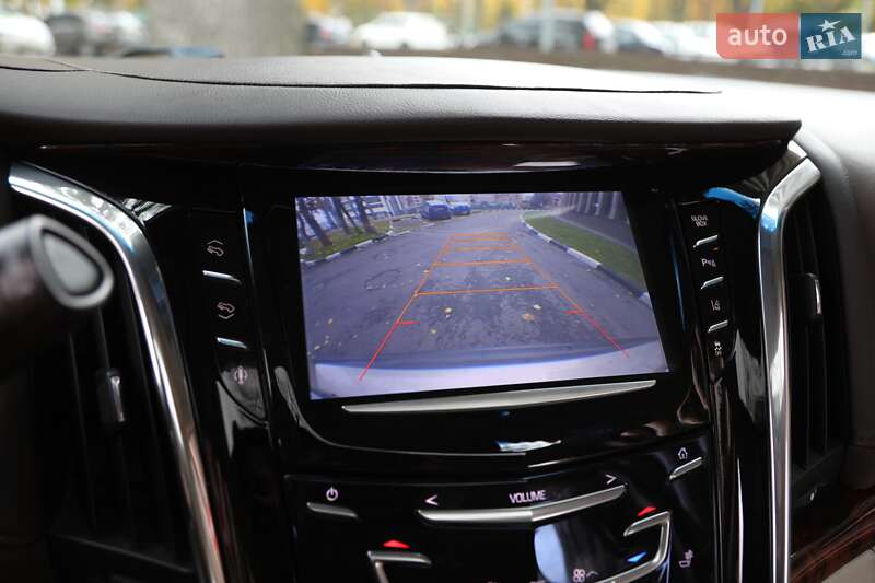 Внедорожник / Кроссовер Cadillac Escalade 2014 в Харькове