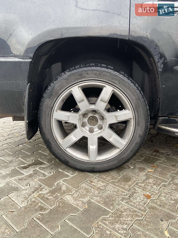 Внедорожник / Кроссовер Cadillac Escalade 2007 в Киеве